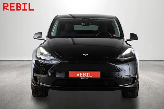 Tesla Model Y 2023 photo 3