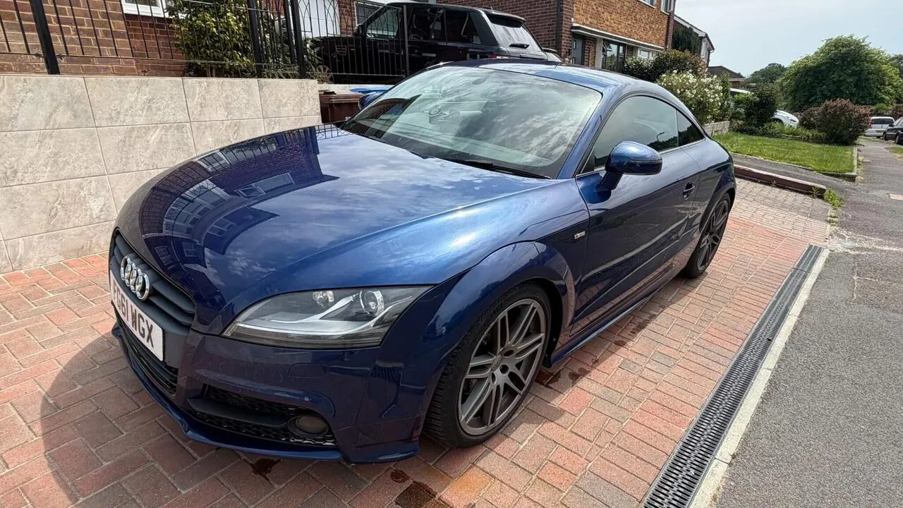 Audi Tt 2011 photo 4