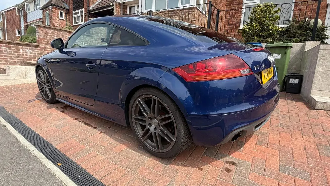 Audi Tt 2011 photo 5