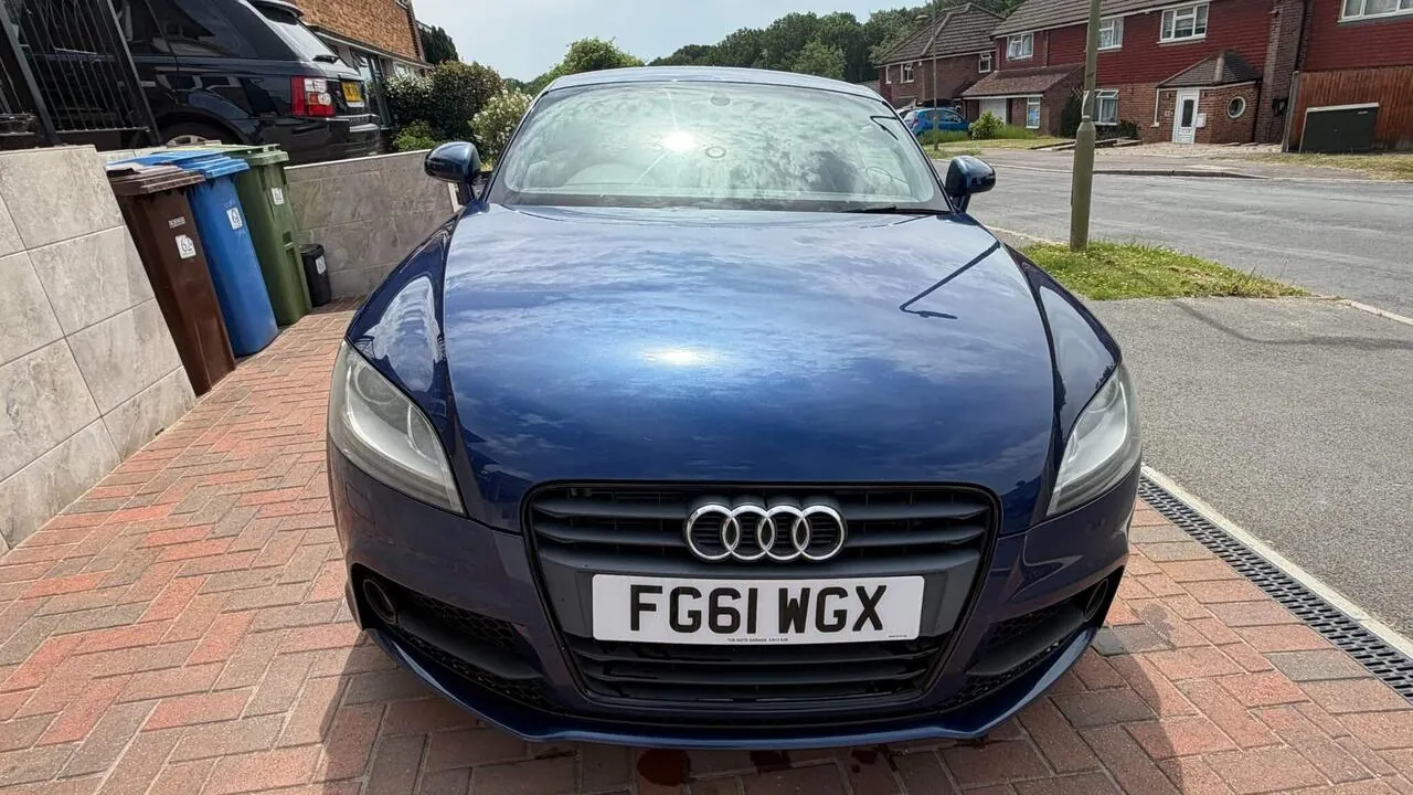 Audi Tt 2011 photo 3