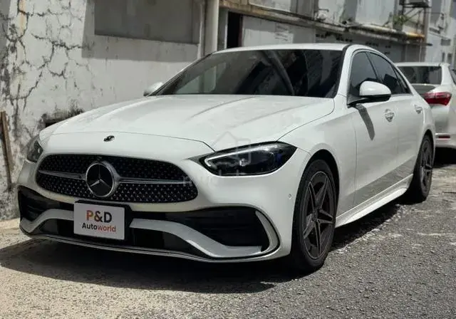 Mercedes-Benz C200