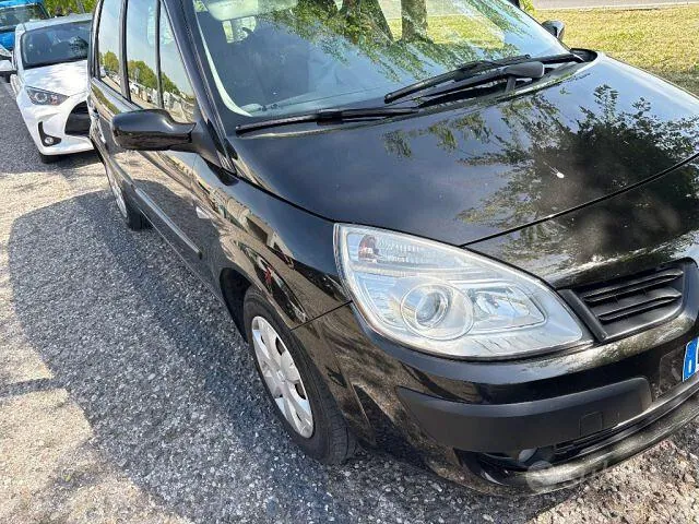 Renault Espace 2009 photo 2