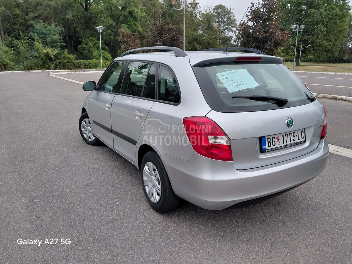 Skoda Fabia 2012 photo 4