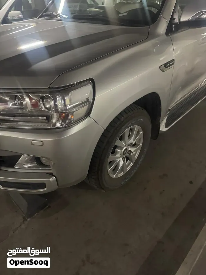 Toyota Land Cruiser 2020 photo 2