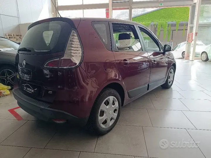 Renault Scenic 2013 photo 5