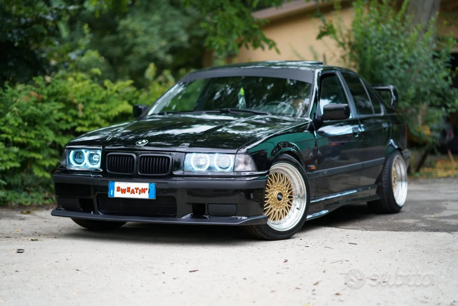 BMW 320I