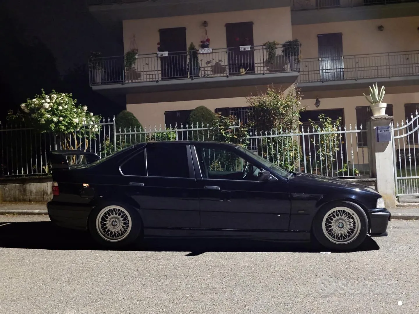 BMW 320I 1991 photo 3