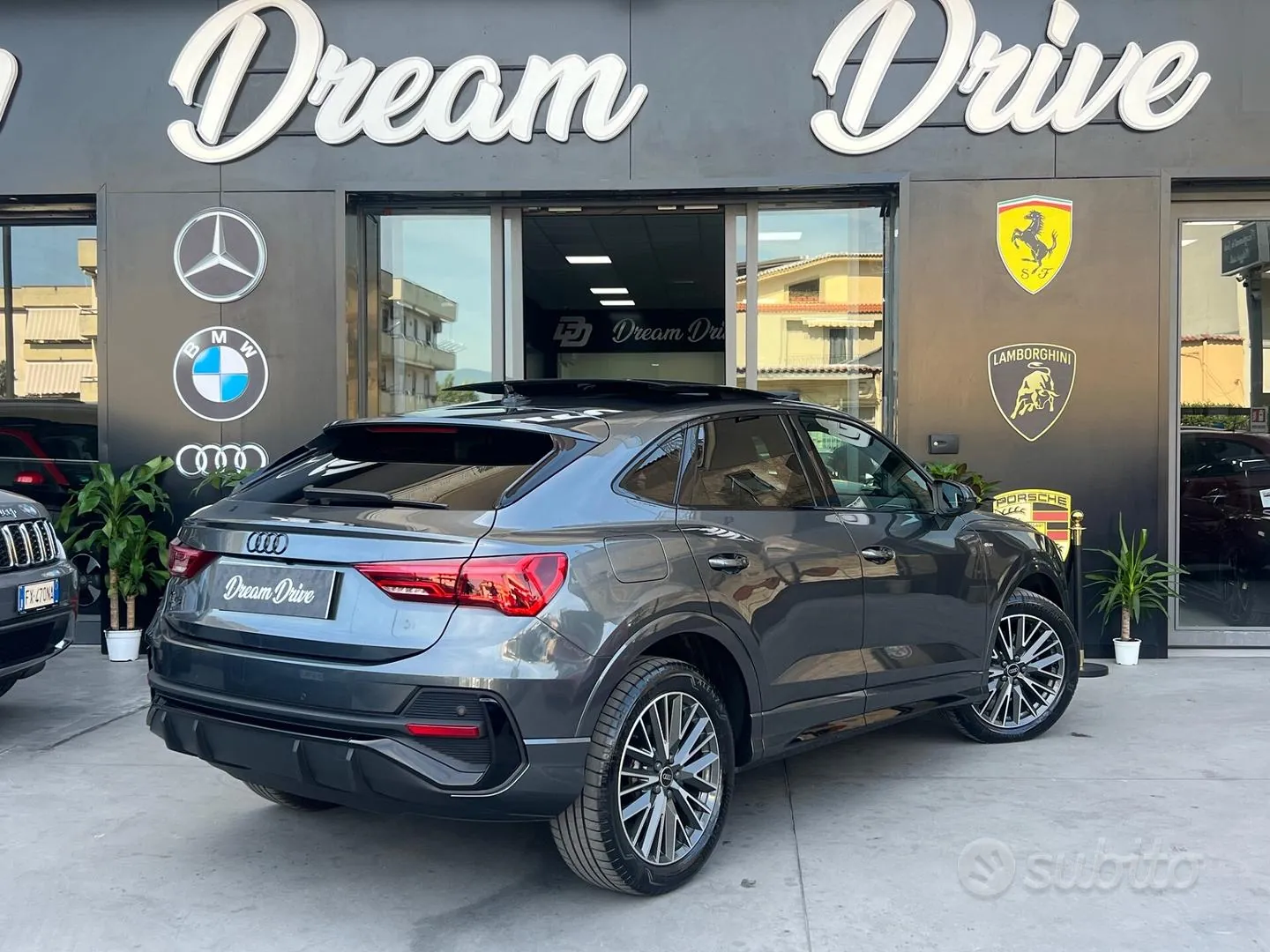 Audi Q3 2023 photo 5