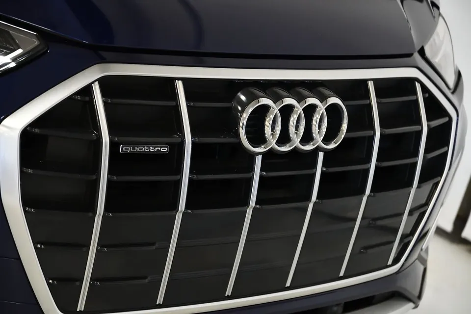 Audi Q5 2022 photo 3