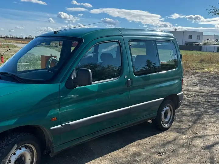 Peugeot Partner 1997 photo 3