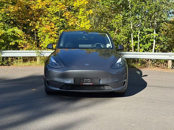Tesla Model Y 2022 photo 3