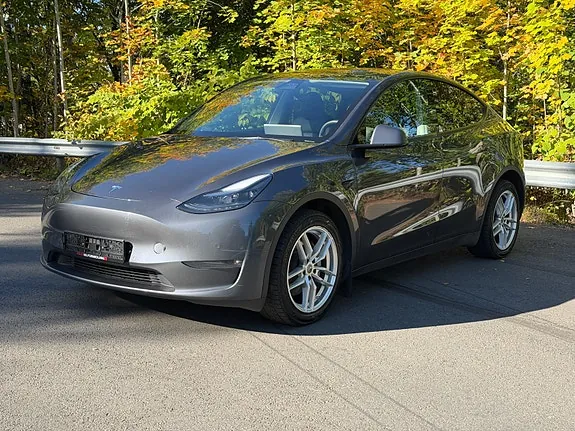 Tesla Model Y 2022 photo 5