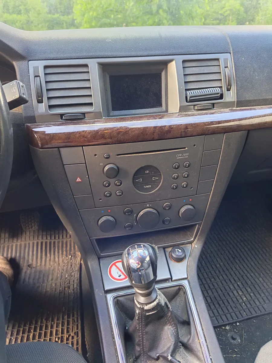 Opel Vectra 2004 photo 2