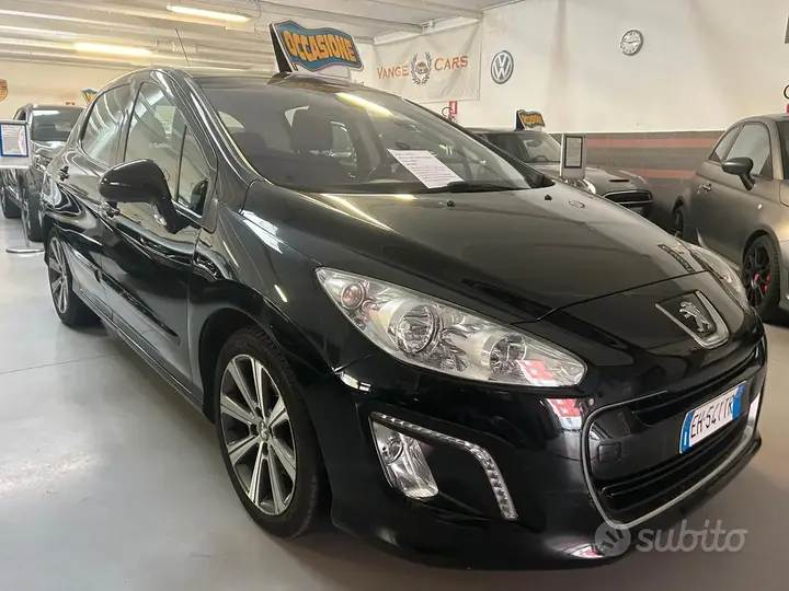 Peugeot 308 2011 photo 2