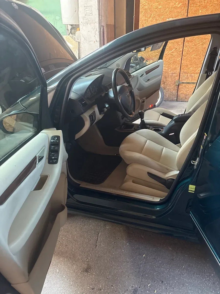 Mercedes-Benz A-Class 2005 photo 2