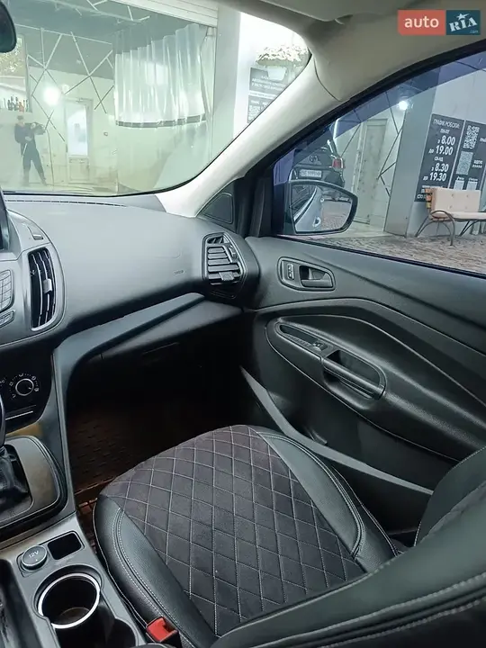 Ford Escape 2016 photo 5