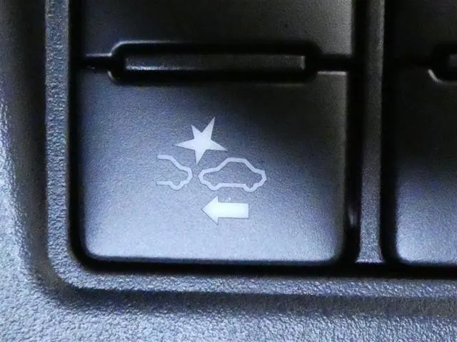 Toyota Esquaisea G 2018 photo 5