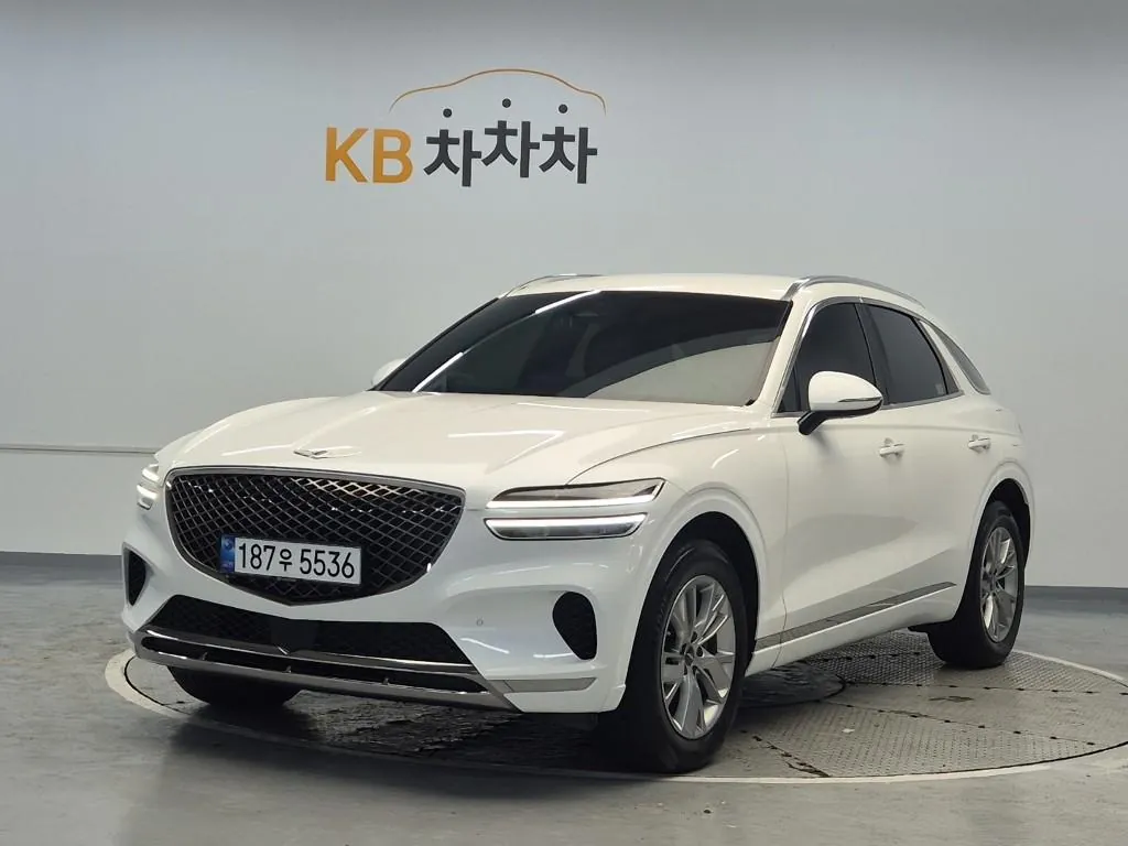 Genesis Gv70