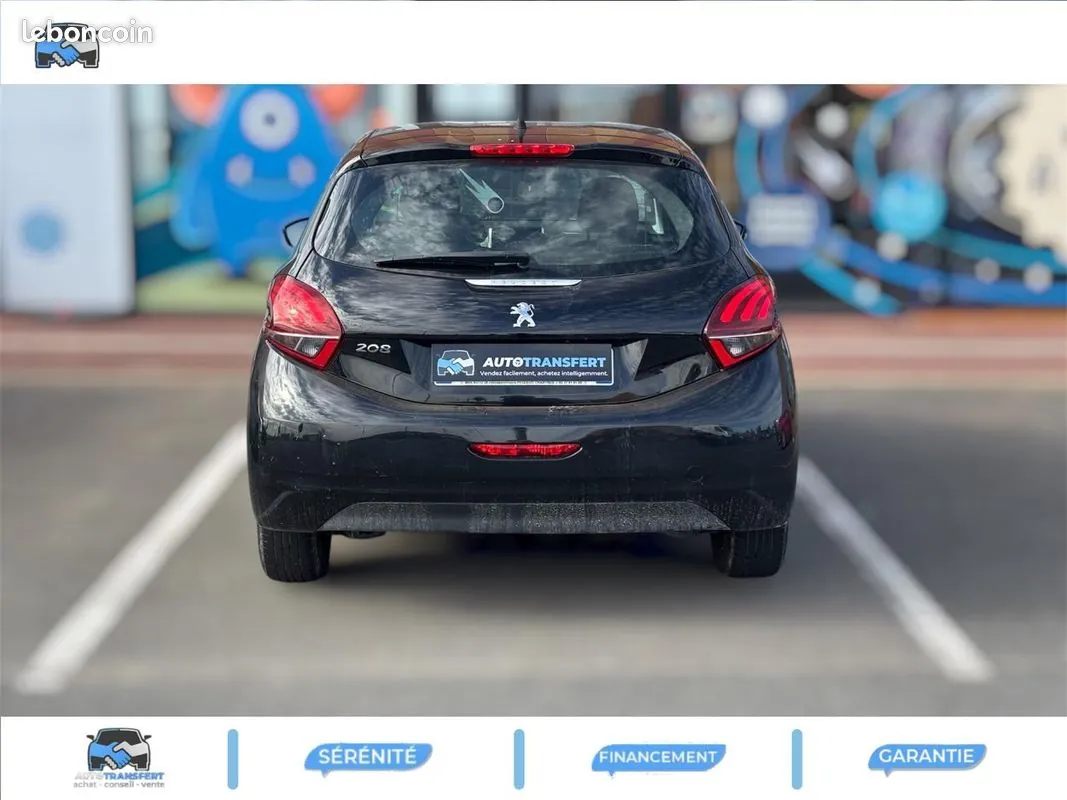 Peugeot 208 2018 photo 4