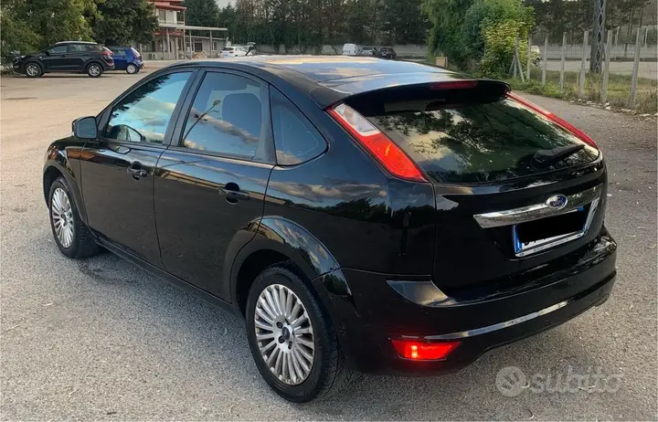 Ford Focus 2010 photo 4