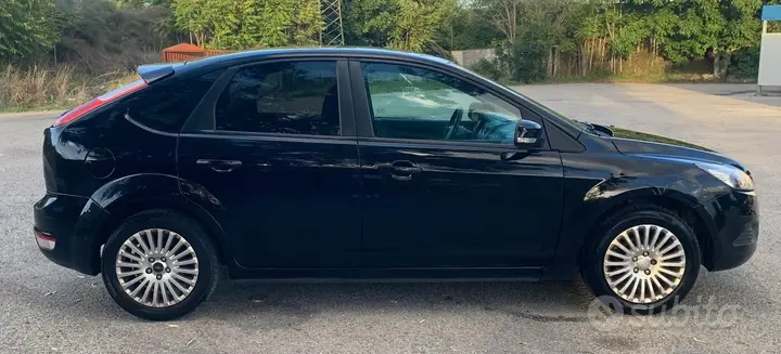 Ford Focus 2010 photo 5