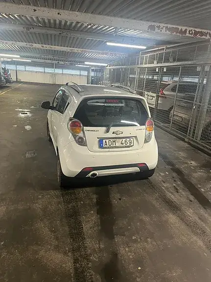 Chevrolet Spark 2011 photo 2