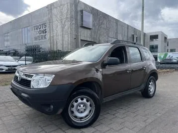 Dacia Duster 2011 photo 2