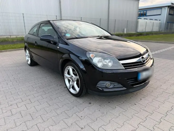 Opel Astra H Gtc