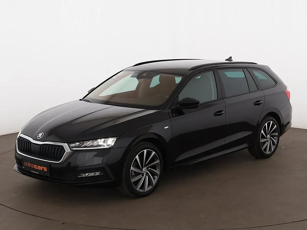 Skoda Octavia 2023 photo 2