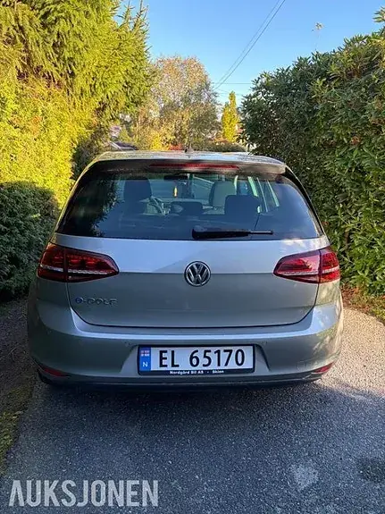 Volkswagen E-Golf 2015 photo 4