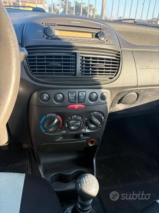 Fiat Punto 2006 photo 4