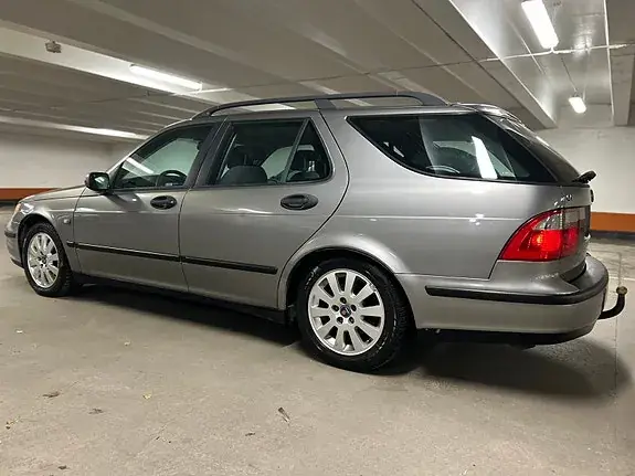 Saab 9-5 2003 photo 2