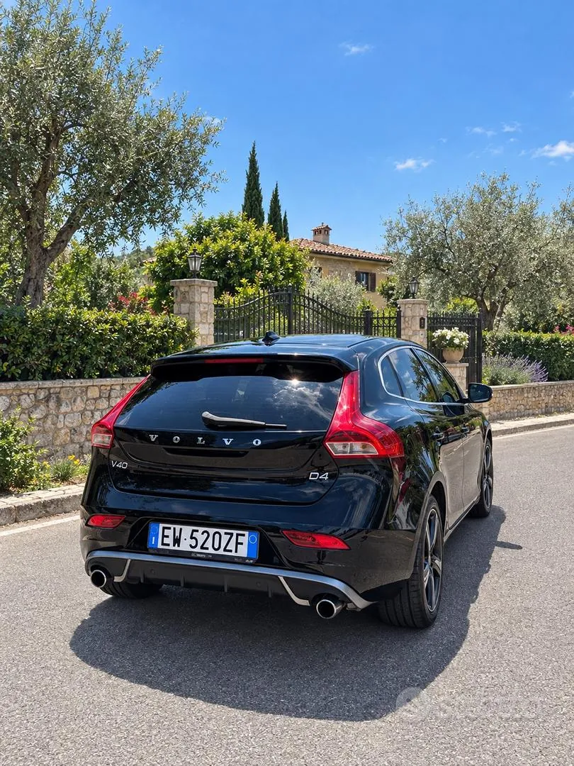 Volvo V40 2014 photo 2