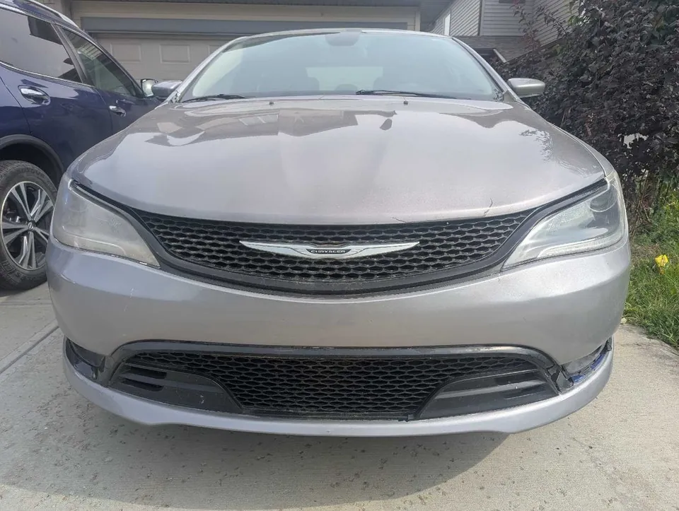 Chrysler 200 2015 photo 2