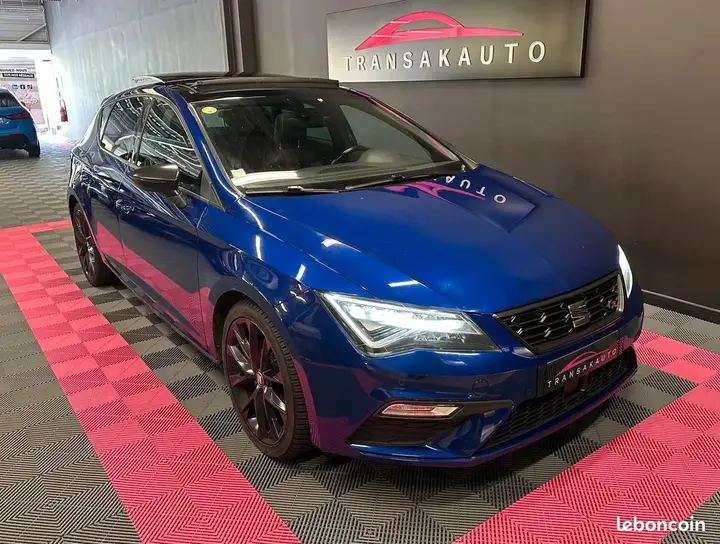 Seat Leon 2019 photo 2