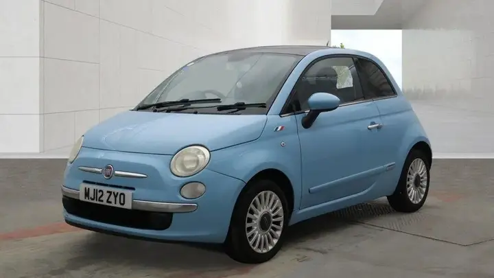 Fiat 500 Lounge 2012 photo 2