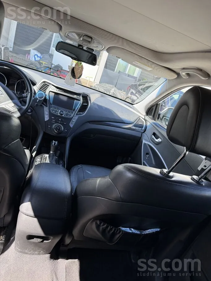 Hyundai Santa Fe 2013 photo 4