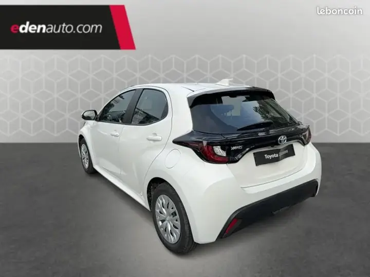 Toyota Yaris 2022 photo 3