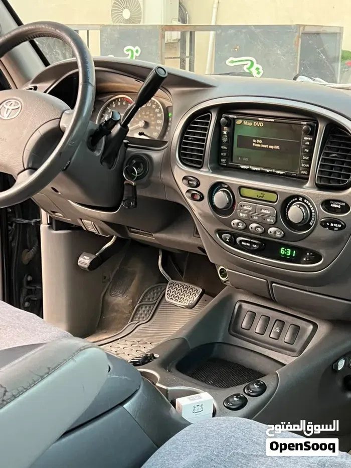 Toyota Sequoia 2006 photo 3