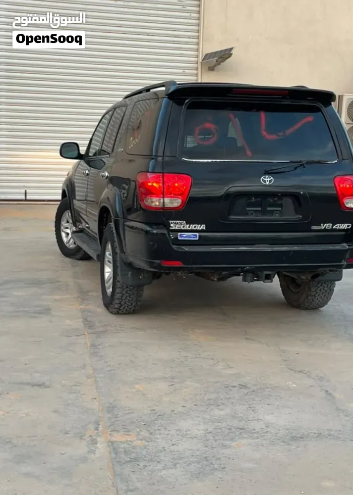 Toyota Sequoia 2006 photo 2