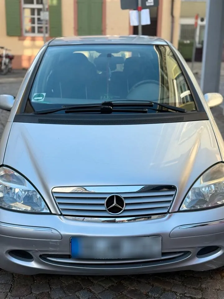 Mercedes-Benz A160