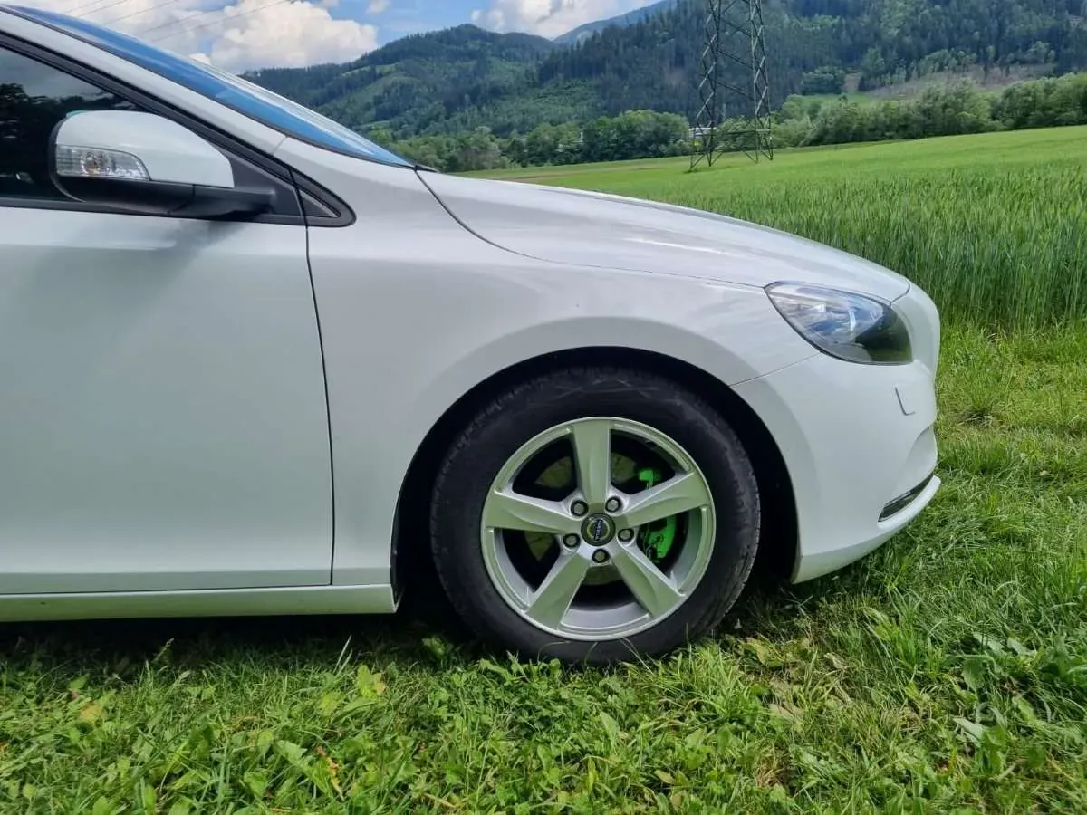 Volvo V40 2014 photo 3