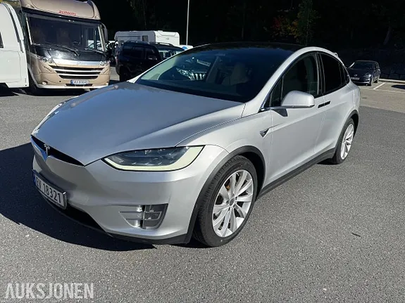 Tesla Model X