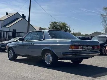 Mercedes-Benz C-Class 1980 photo 2