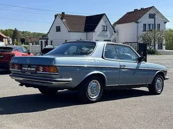 Mercedes-Benz C-Class 1980 photo 3