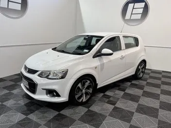 Holden Barina 2017 photo 4