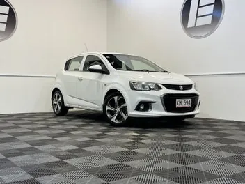 Holden Barina 2017 photo 2