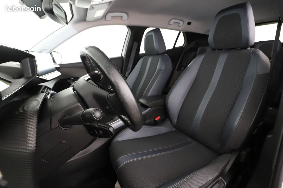 Peugeot 2008 2020 photo 5
