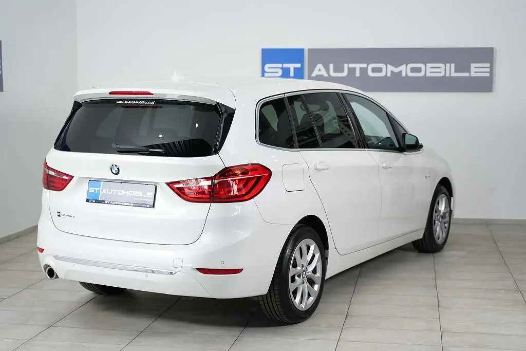 BMW 2 Series 2019 photo 2