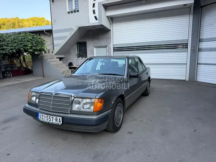 Mercedes-Benz E 250